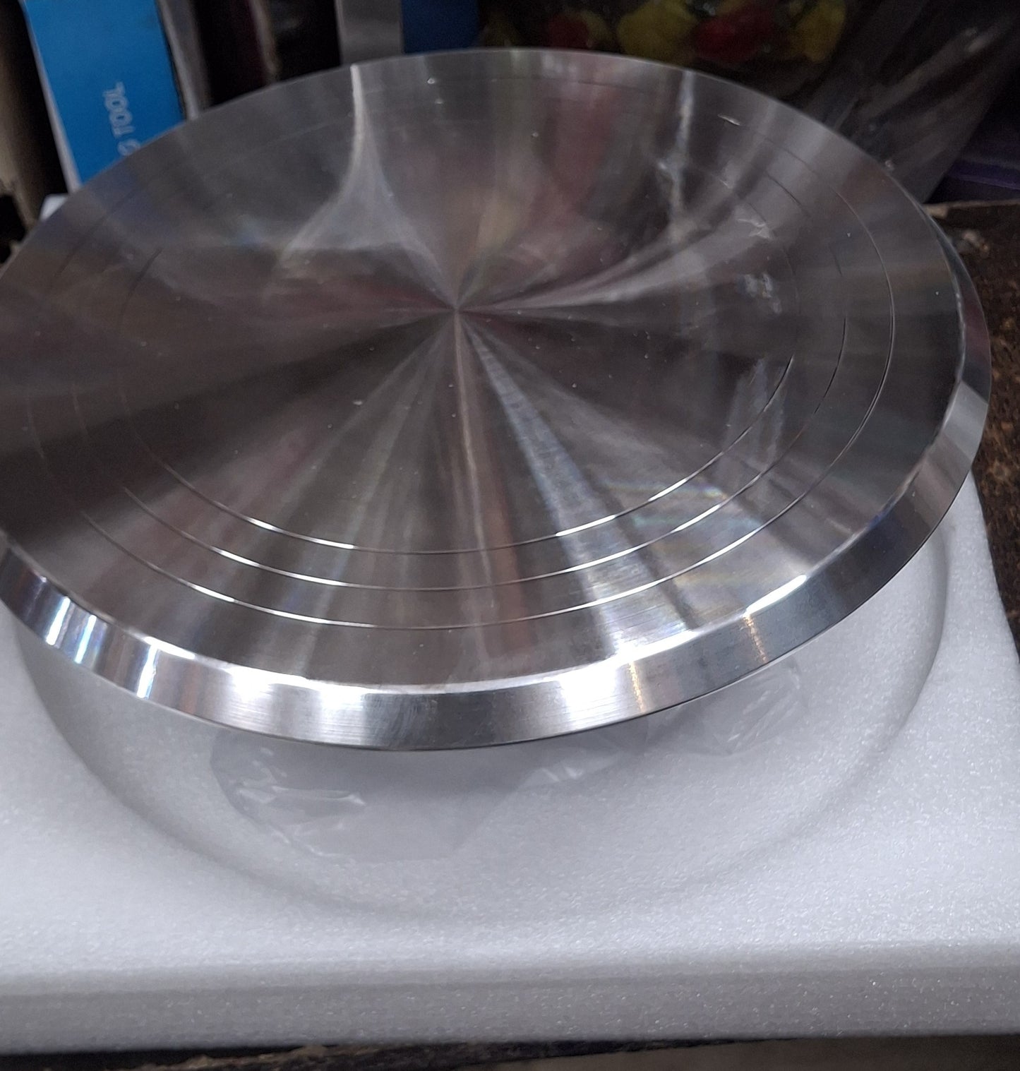 Professional Stainless Steel Revolving Cake Turntable – 12-Inch Heavy Duty Rotating Cake Stand