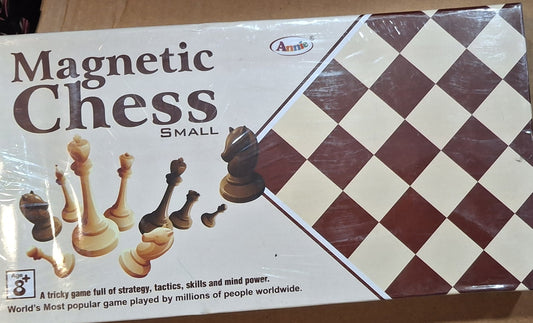 Annie Magnetic Chess Set – Portable Strategy Board Game with Secure Magnetic Pieces